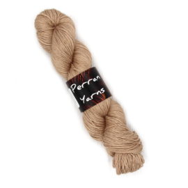 What is Baby Camel yarn and why is it great for knitting and crochet?