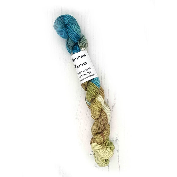 20gram mini skein of 4ply pure merino wool in shade Sandy Toes